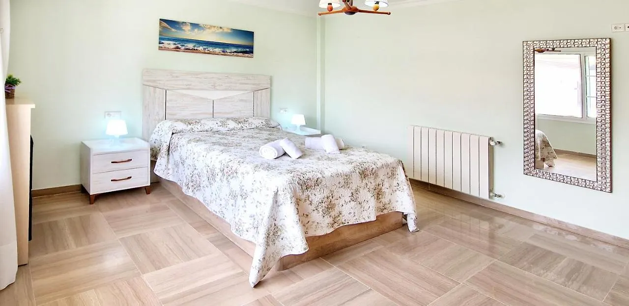 Golden Villa Costa Del Sol - Big Private Pool - Bbq - Good Location Fuengirola Spain