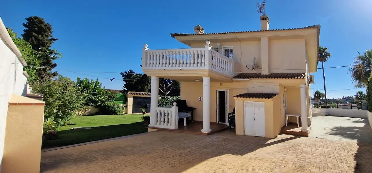 Golden Villa Costa Del Sol - Big Private Pool - Bbq - Good Location Fuengirola